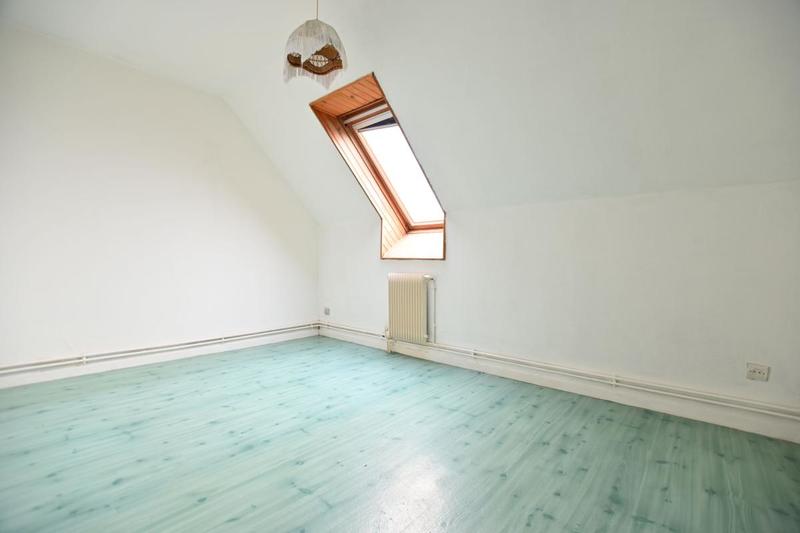 Maison - 93 m² - 4 pièces