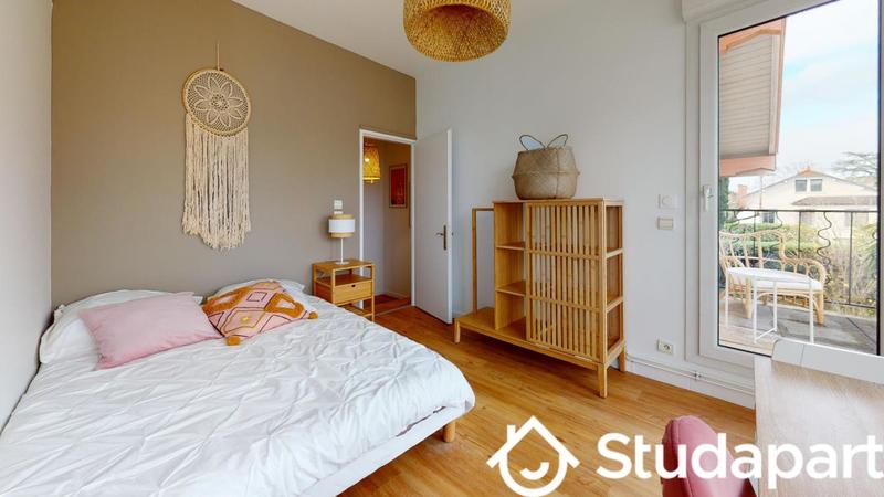 Chambre - 14 m² - 1 pièce