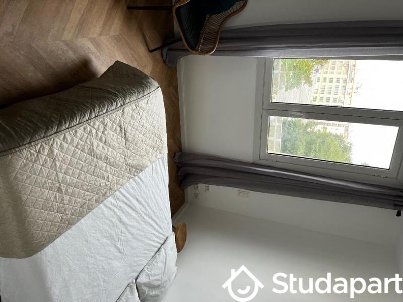 Chambre - 10 m² - 1 pièce