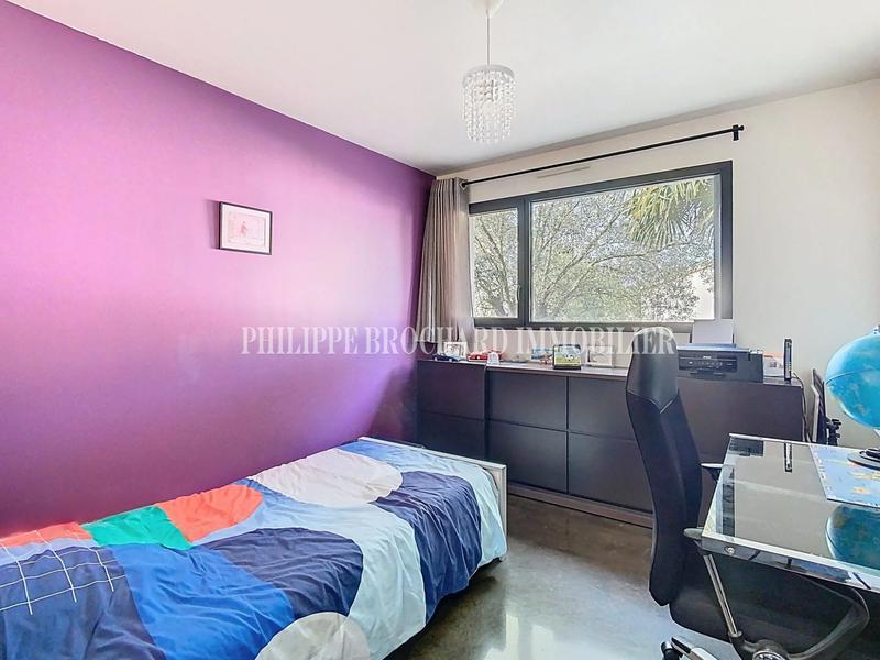 Maison - 192 m² - 10 pièces