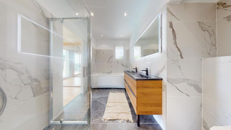 Villa - 235 m² - 7 pièces