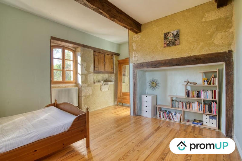 Maison - 200 m² - 6 pièces