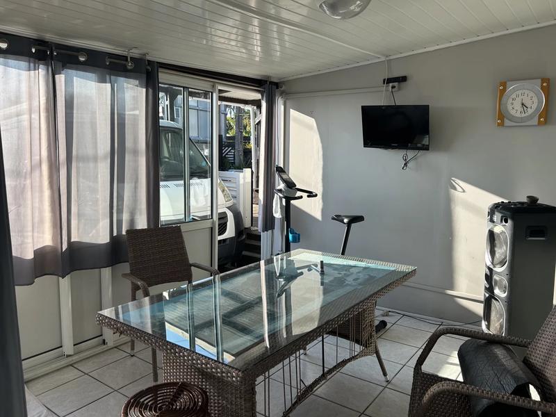 Maison - 163 m² - 8 pièces