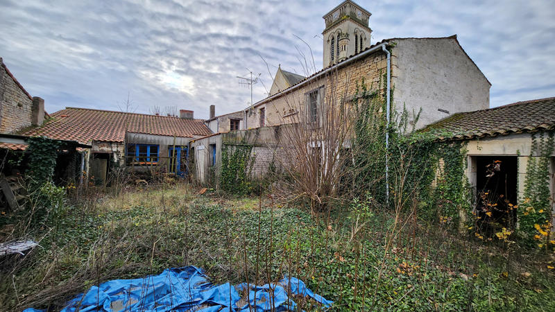 Maison - 316 m² - 15 pièces