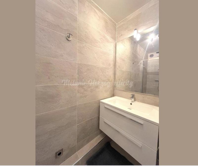 Appartement - 94 m² - 4 pièces