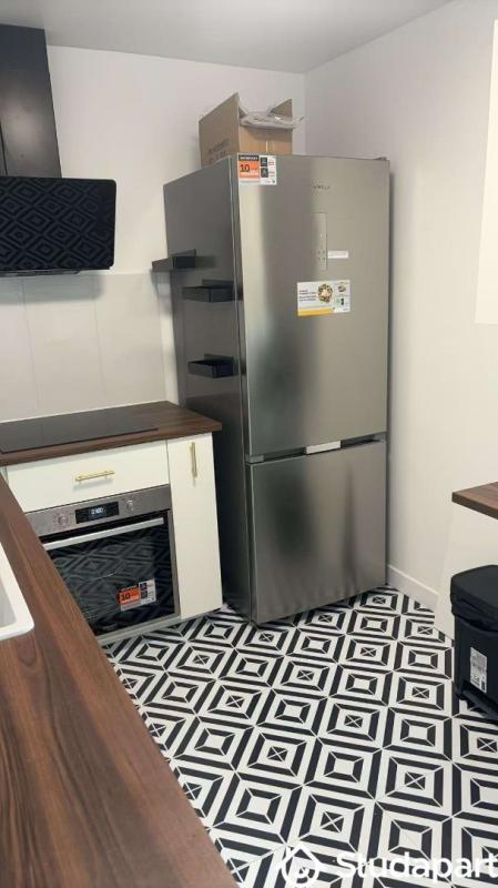 Chambre - 11 m² - 1 pièce