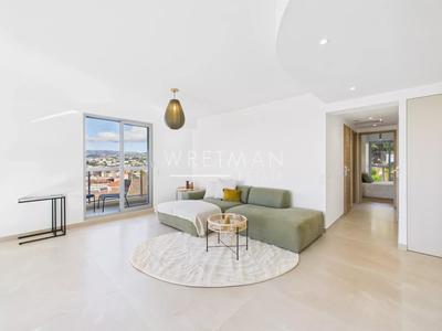 Appartement - 97 m² - 4 pièces