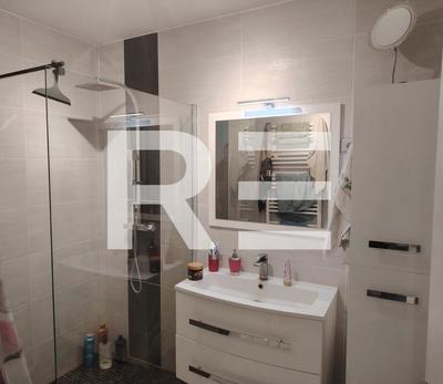 Maison - 122 m² - 7 pièces