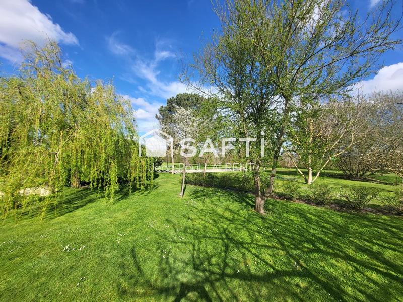 Maison - 255 m² - 11 pièces