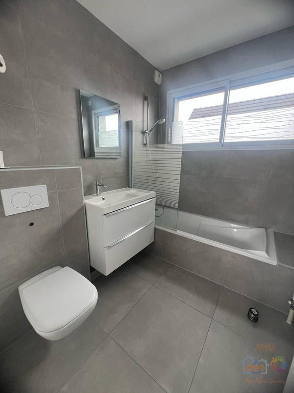 Maison contemporaine - 106 m² - 4 pièces