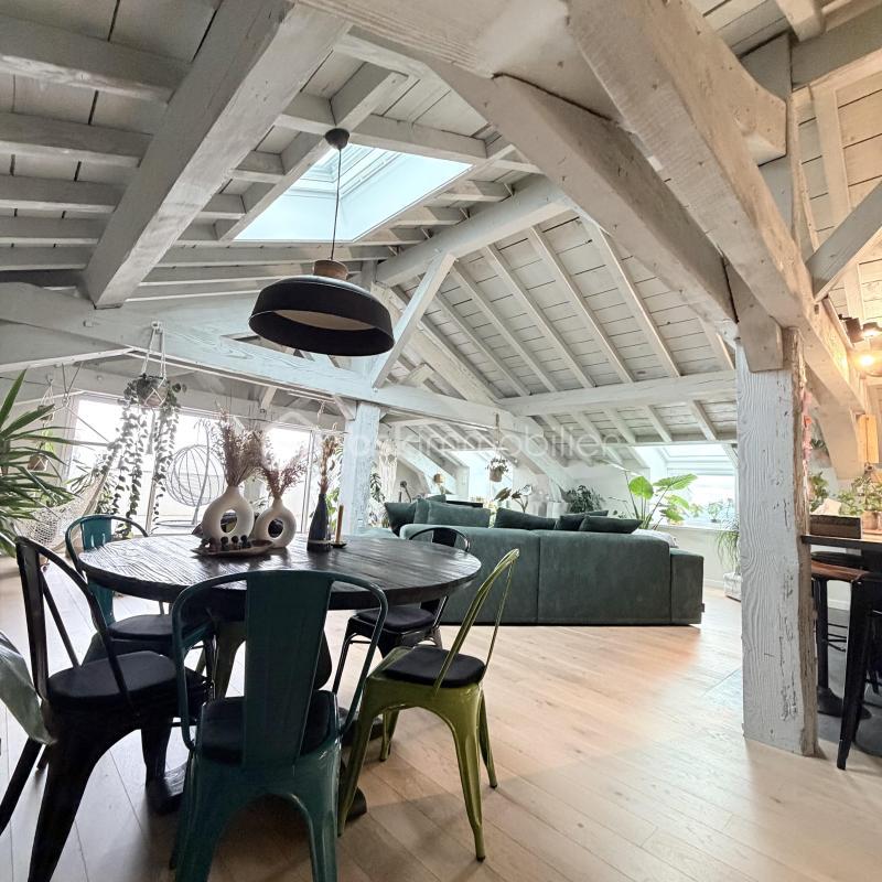 Appartement - 189 m² - 6 pièces