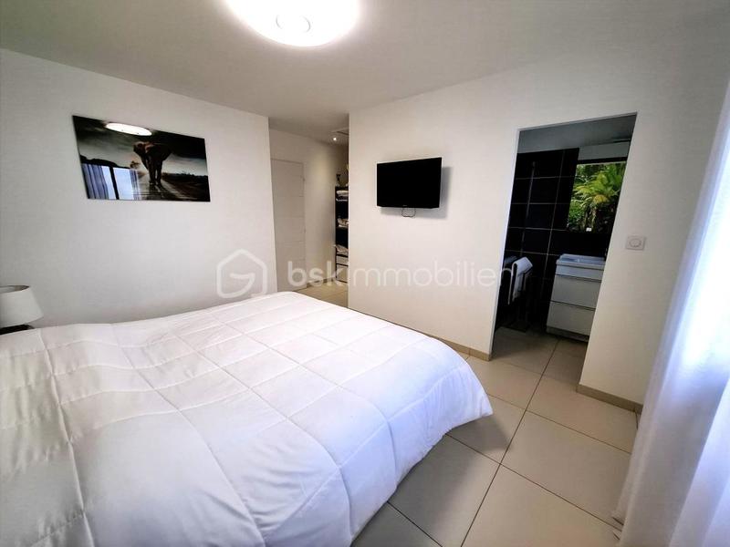 Maison traditionnelle - 156 m² - 6 pièces