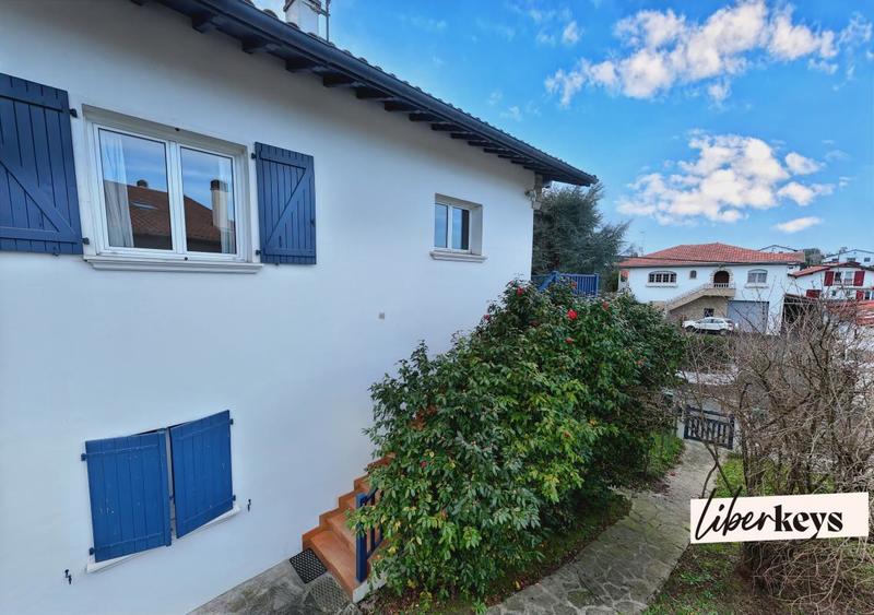 Appartement - 260 m² - 7 pièces