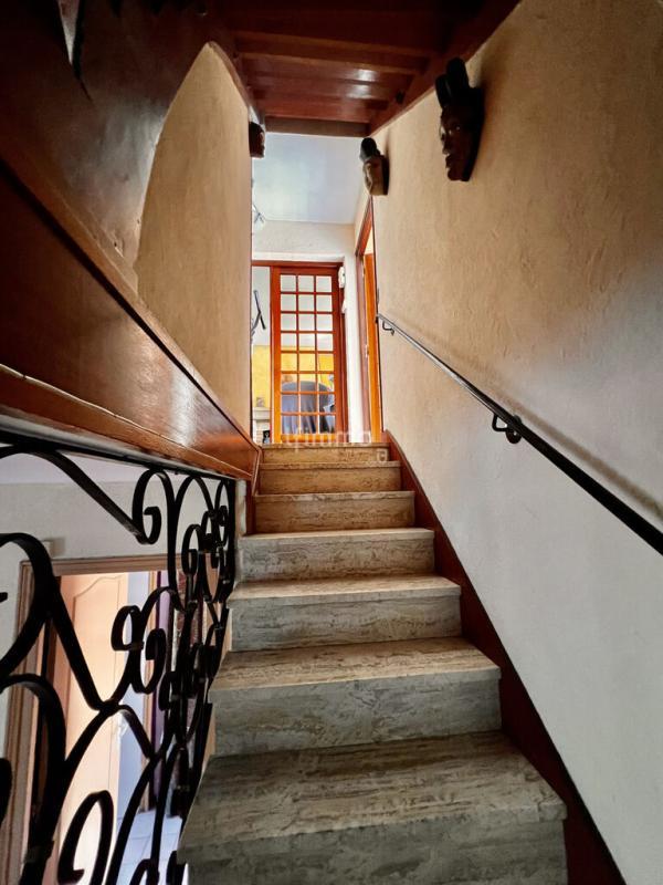 Pavillon - 165 m² - 6 pièces