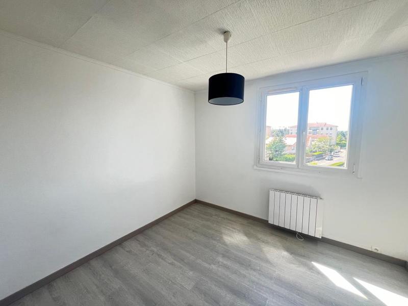 Appartement - 64 m² - 4 pièces