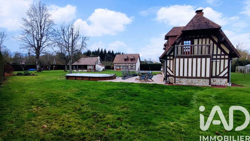 Maison - 230 m² - 13 pièces