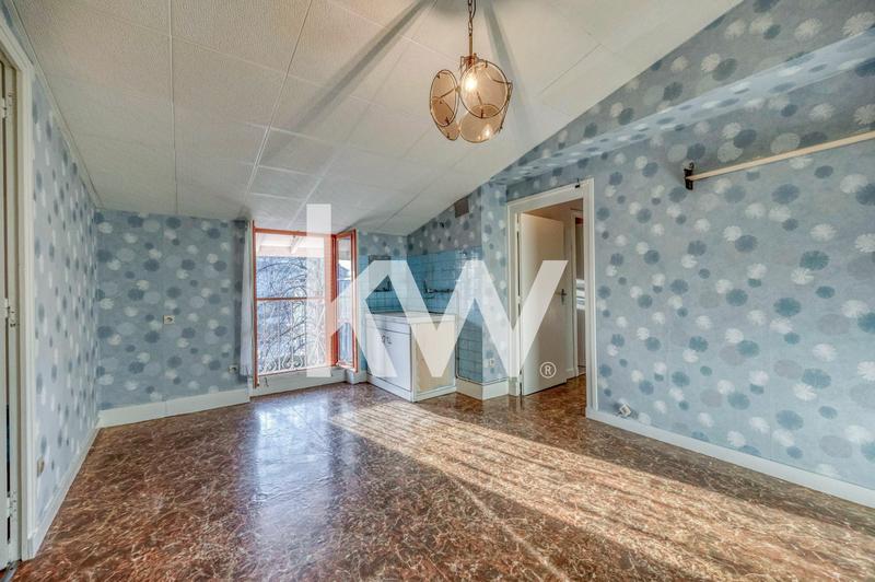 Maison ancienne - 177 m² - 7 pièces