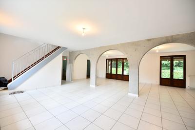 Maison - 155 m² - 6 pièces