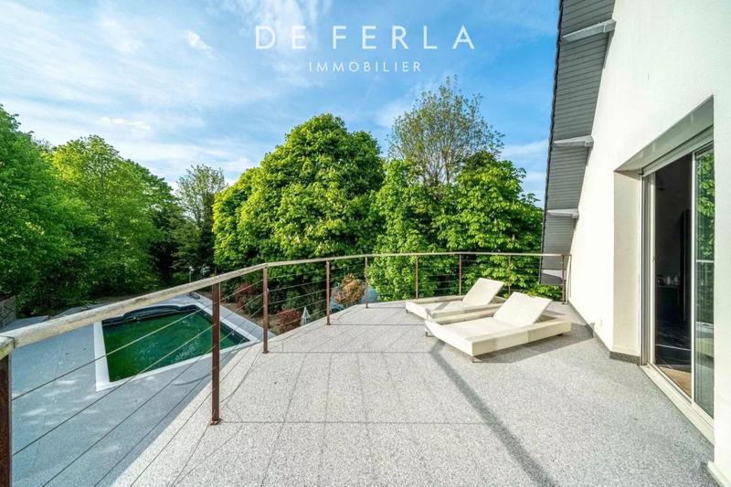 Villa - 472 m² - 10 pièces