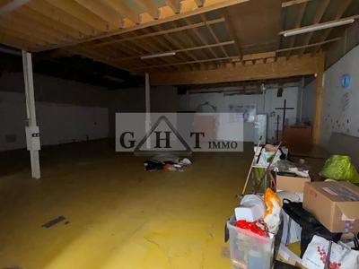 Entrepôt - 200 m²
