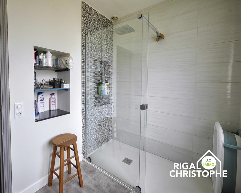 Maison - 93 m² - 5 pièces