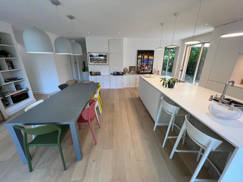 Appartement - 136 m² - 5 pièces