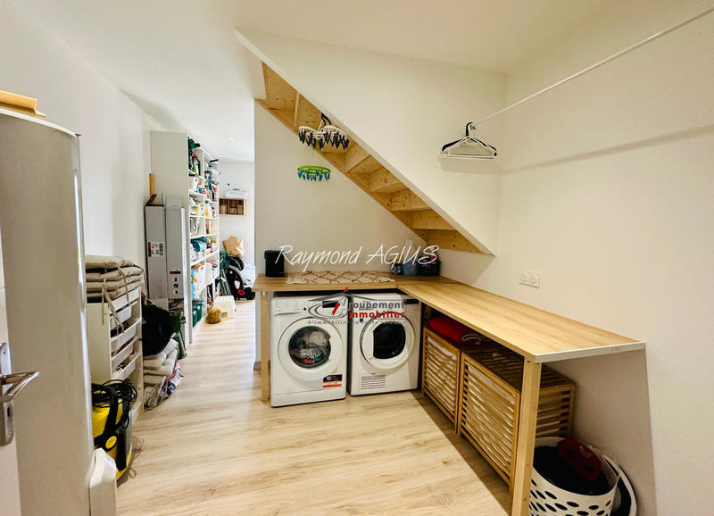 Maison - 330 m² - 14 pièces