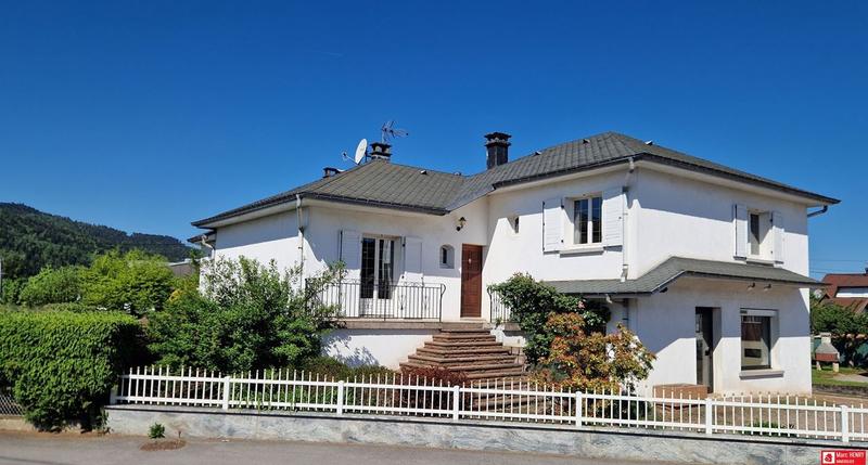 Maison traditionnelle - 164 m² - 5 pièces