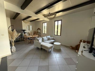 Maison - 190 m² - 8 pièces