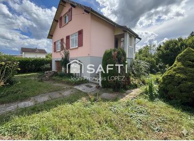 Maison - 90 m² - 5 pièces