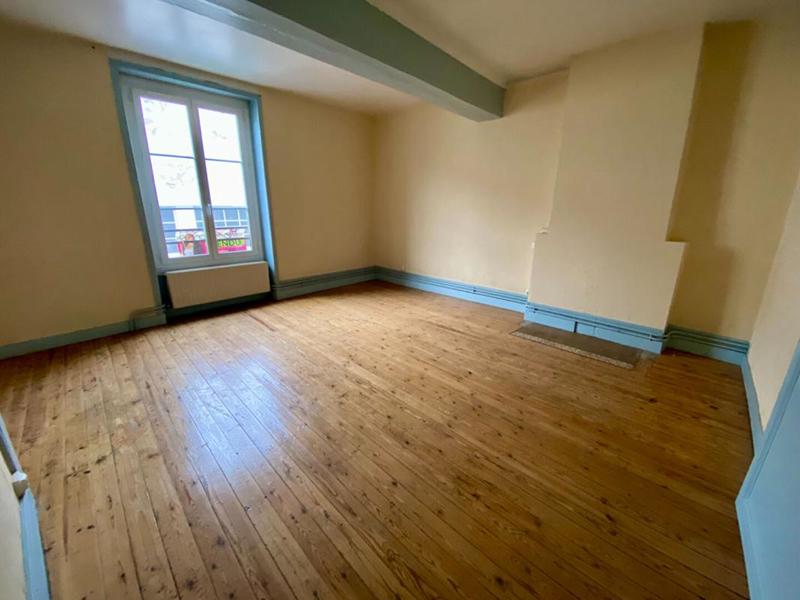 Maison de bourg - 96 m² - 4 pièces