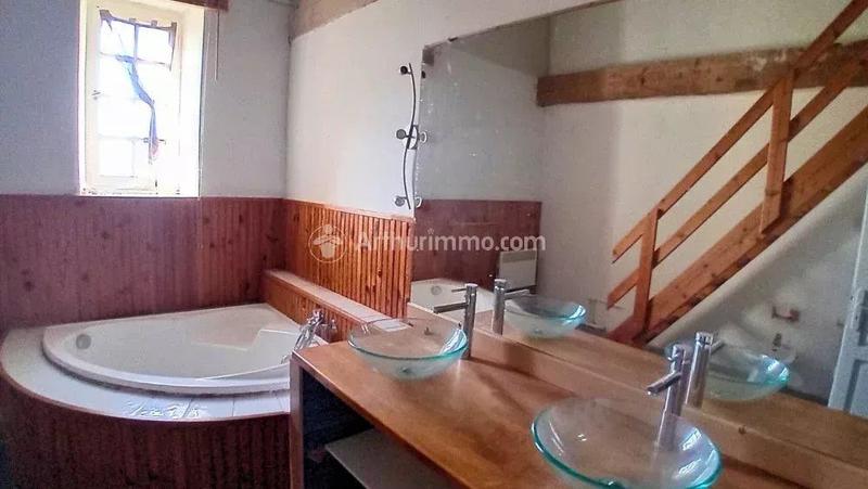 Maison - 380 m² - 10 pièces