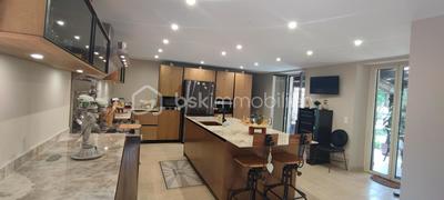 Maison en pierre - 180 m² - 7 pièces