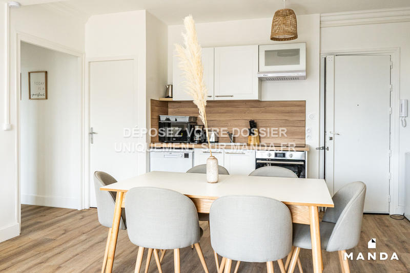 Chambre - 9 m² - 6 pièces