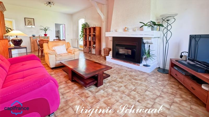 Maison - 161 m² - 6 pièces