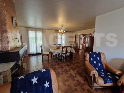 Maison - 139 m² - 5 pièces