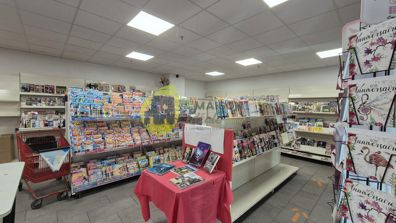 Fonds de commerce - Local commercial - 82 m²