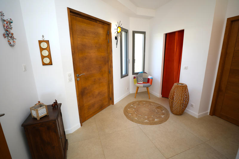 Villa - 300 m² - 9 pièces