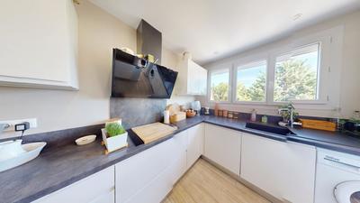 Appartement - 70 m² - 4 pièces