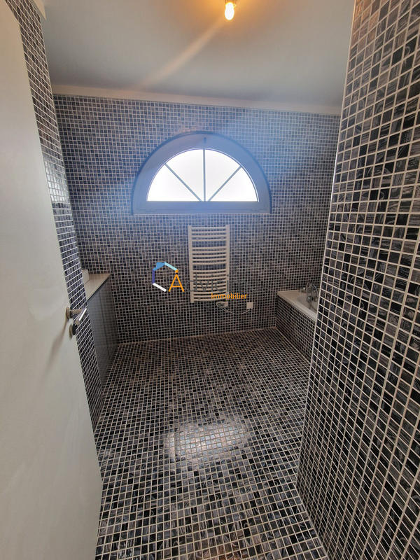 Maison - 124 m² - 4 pièces