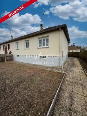 Maison traditionnelle - 70 m² - 4 pièces