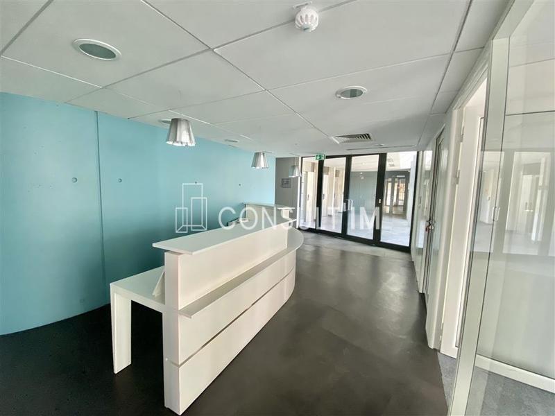 Bureau - 378 m²
