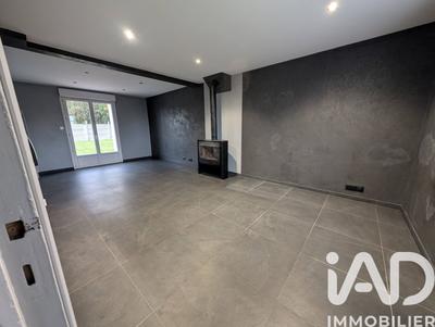 Maison - 102 m² - 4 pièces