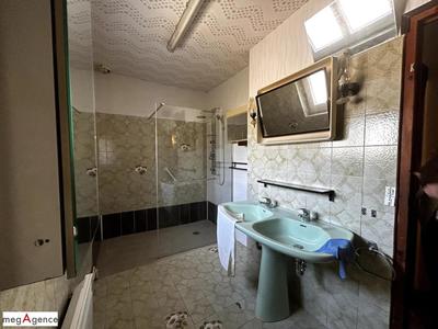 Propriété - 177 m² - 5 pièces