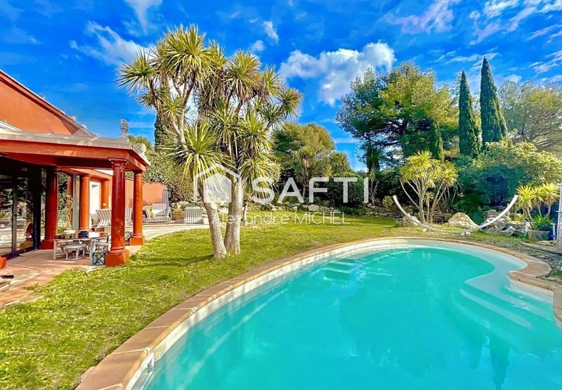 Maison - 289 m² - 7 pièces