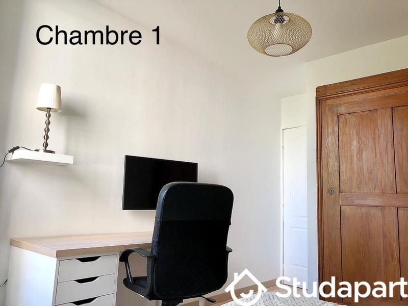 Chambre - 12 m² - 1 pièce