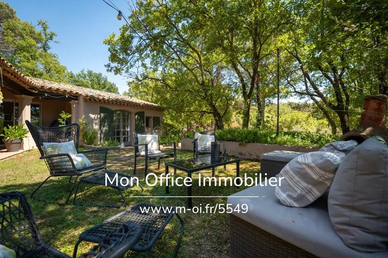 Propriété - 375 m² - 10 pièces