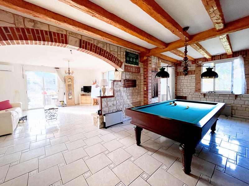 Maison - 175 m² - 8 pièces