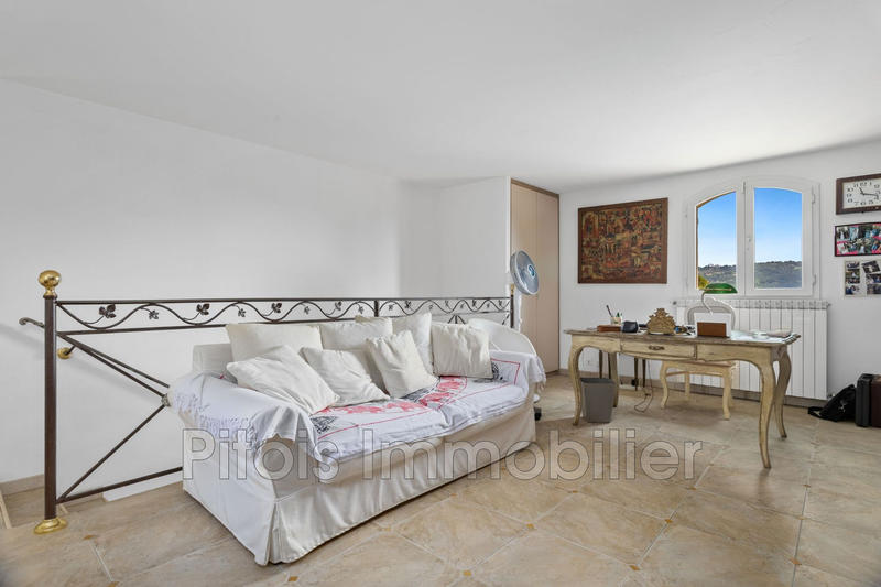 Maison - 294 m² - 5 pièces