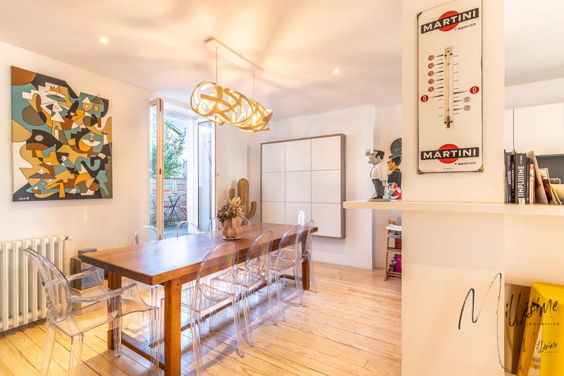 Maison - 166 m² - 7 pièces